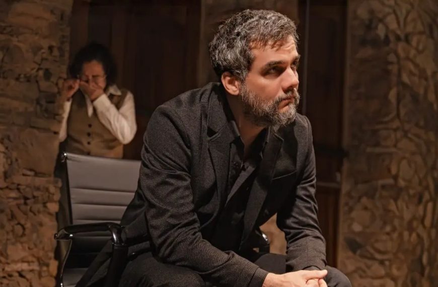 O molho não acaba! Wagner Moura é indicado a prêmio brasileiro de teatro
