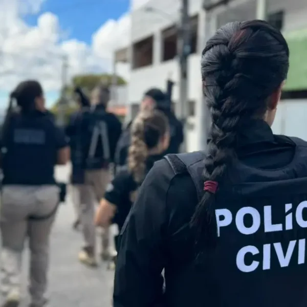 Suspeita de envolvimento em sequestro de turista mineiro é presa em Vera Cruz