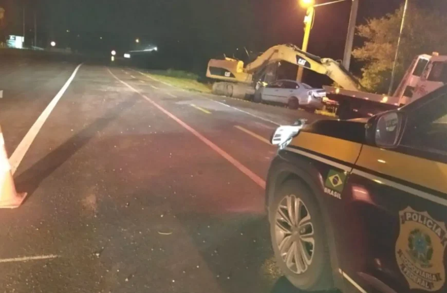 TRAGÉDIA NA BR-116: acidente com micro-ônibus de prefeitura deixa dois mortos e 20 feridos na Bahia