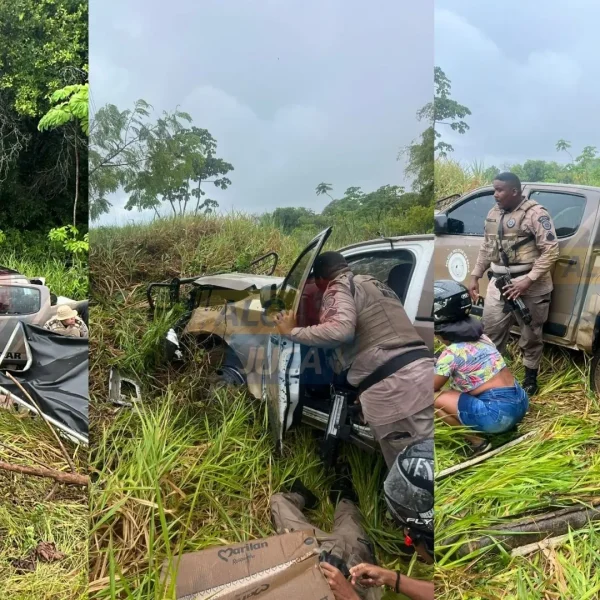 URGENTE: viatura da 59ª Cipm capota perto de Guarajuba e policiais ficam feridos; veja mais informações